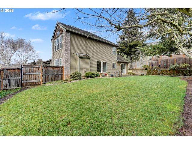 2874 LAURELWOOD Ct, Salem, OR 97304