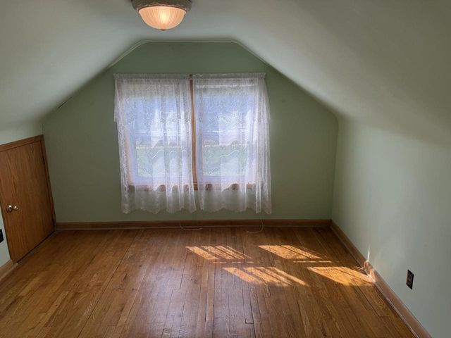 813 Hickory St, Mauston, WI 53948