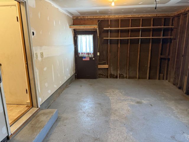 813 Hickory St, Mauston, WI 53948