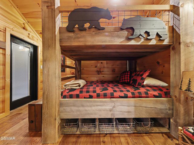 2122 Elk View Way, Gatlinburg, TN 37738