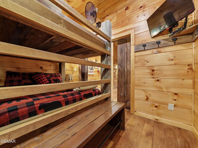 2122 Elk View Way, Gatlinburg, TN 37738