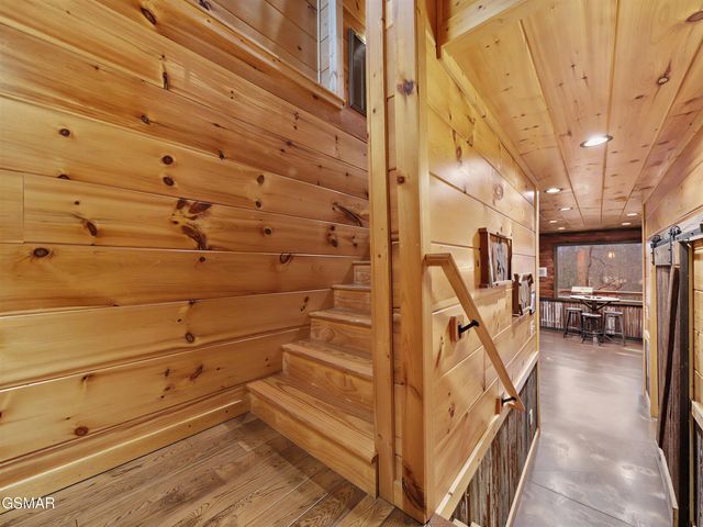 2122 Elk View Way, Gatlinburg, TN 37738