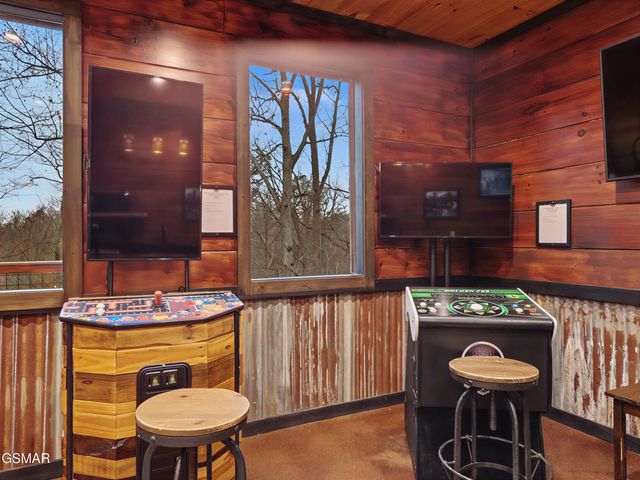 2122 Elk View Way, Gatlinburg, TN 37738