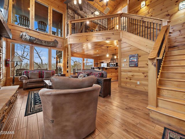 2122 Elk View Way, Gatlinburg, TN 37738