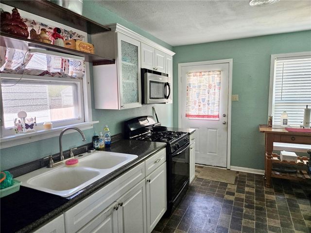 1034 Harrison, Corpus Christi, TX 78404