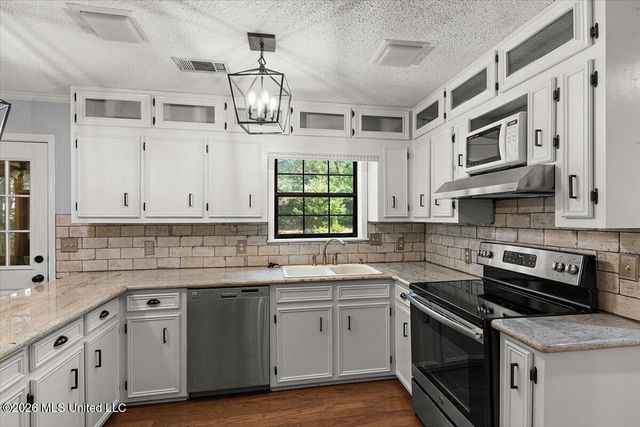 130 Bentley Drive, Brandon, MS 39042