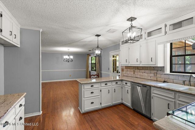 130 Bentley Drive, Brandon, MS 39042
