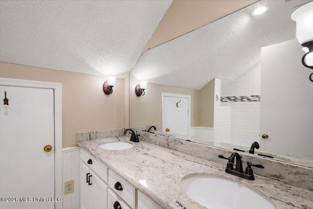 130 Bentley Drive, Brandon, MS 39042