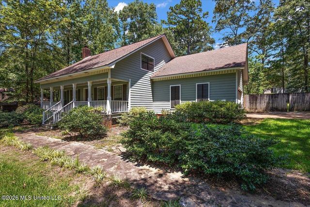 130 Bentley Drive, Brandon, MS 39042