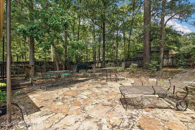 130 Bentley Drive, Brandon, MS 39042