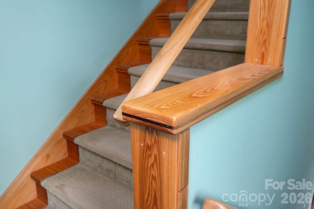 105 Avondale Heights Road, Asheville, NC 28803