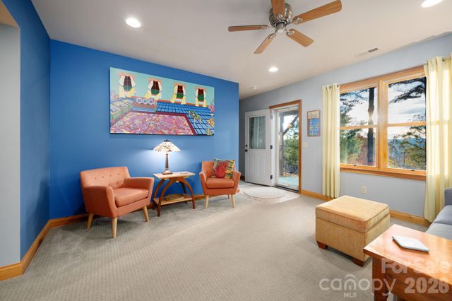 105 Avondale Heights Road, Asheville, NC 28803