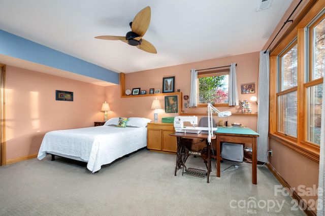 105 Avondale Heights Road, Asheville, NC 28803