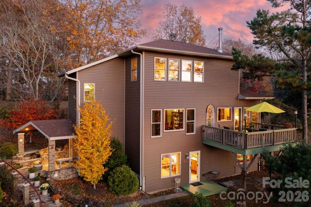 105 Avondale Heights Road, Asheville, NC 28803