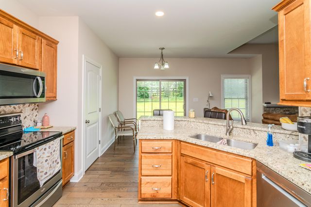 209 Squires Way, Nicholasville, KY 40356