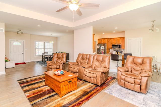 209 Squires Way, Nicholasville, KY 40356