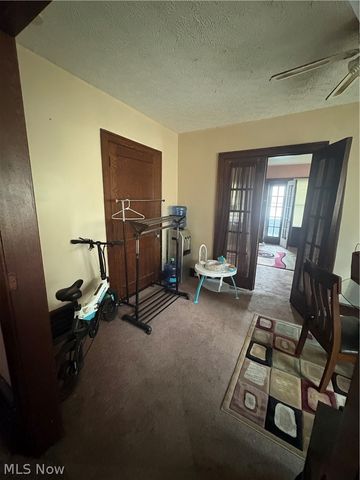 260 Oakdale Avenue, Akron, OH 44302