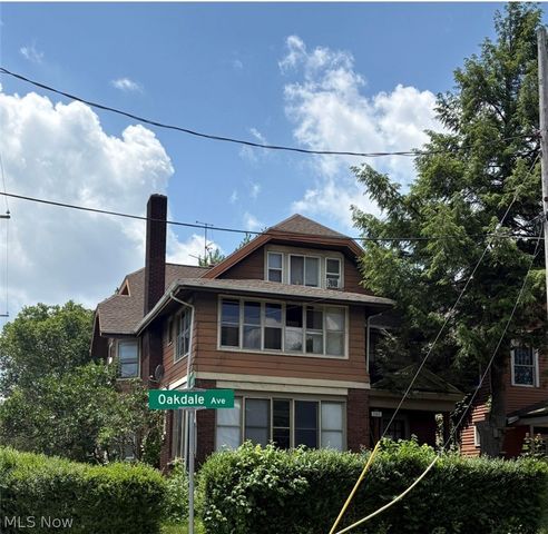 260 Oakdale Avenue, Akron, OH 44302