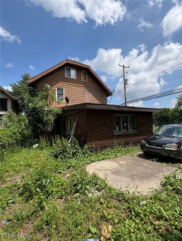 260 Oakdale Avenue, Akron, OH 44302