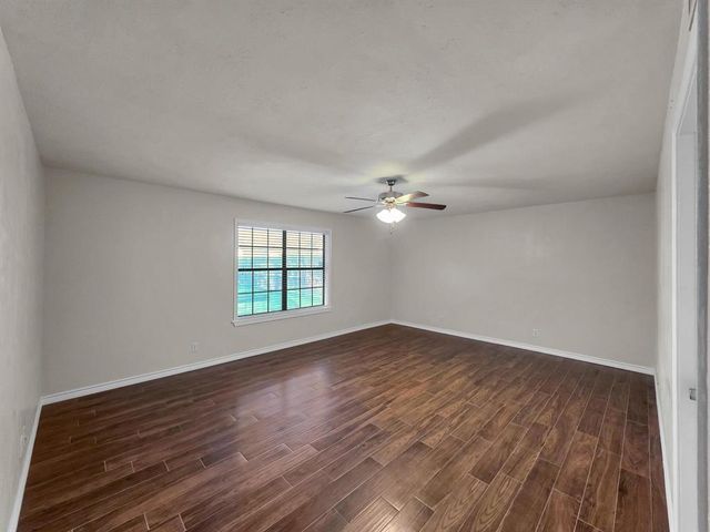 3105 Price Street, Nederland, TX 77627