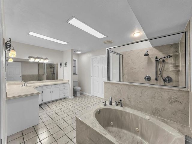 3105 Price Street, Nederland, TX 77627