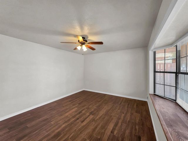 3105 Price Street, Nederland, TX 77627