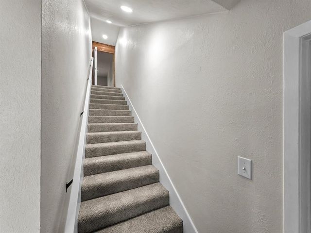 3105 Price Street, Nederland, TX 77627