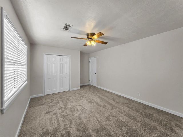 3105 Price Street, Nederland, TX 77627