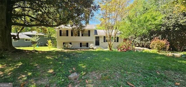 1096 Deleon Court, Clarkston, GA 30021