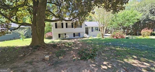 1096 Deleon Court, Clarkston, GA 30021