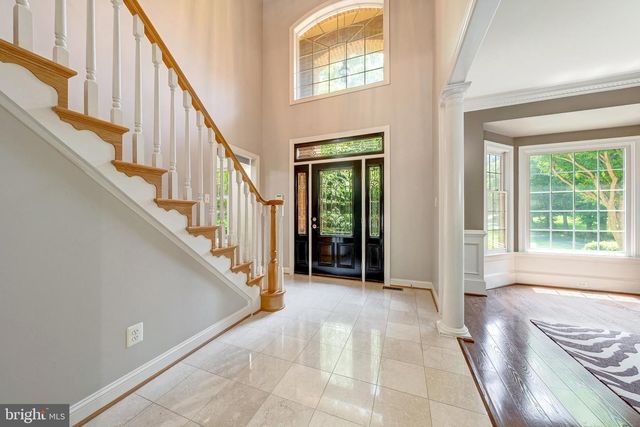 12390 FALKIRK DR, Fairfax, VA 22033