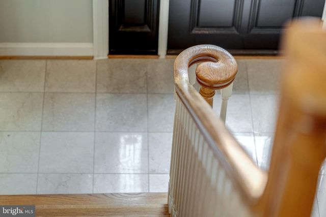 12390 FALKIRK DR, Fairfax, VA 22033