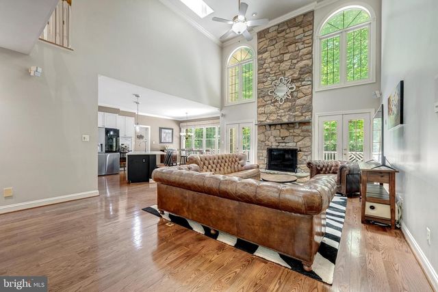 12390 FALKIRK DR, Fairfax, VA 22033