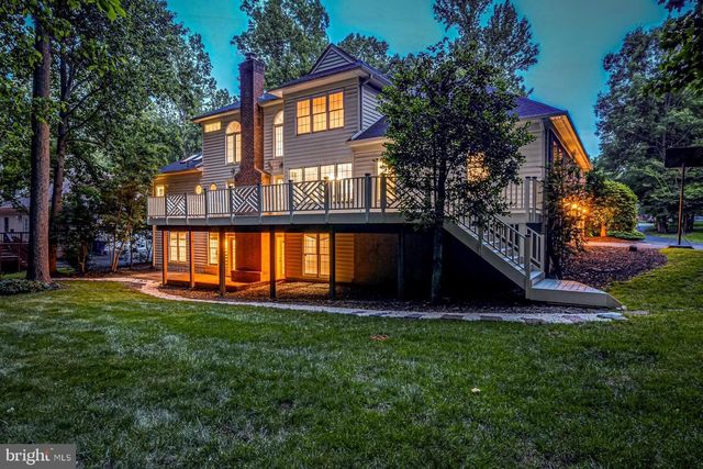 12390 FALKIRK DR, Fairfax, VA 22033