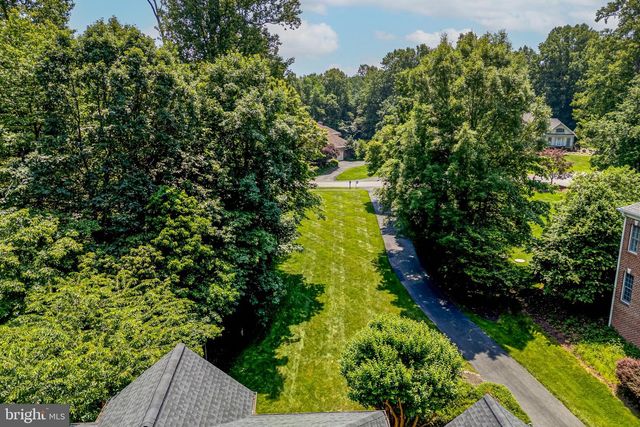 12390 FALKIRK DR, Fairfax, VA 22033