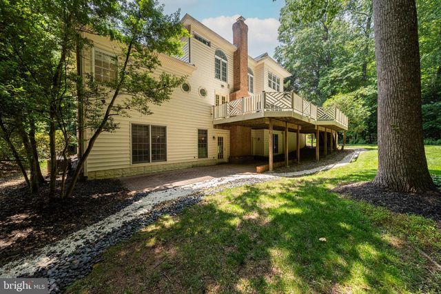 12390 FALKIRK DR, Fairfax, VA 22033