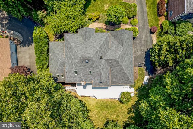 12390 FALKIRK DR, Fairfax, VA 22033