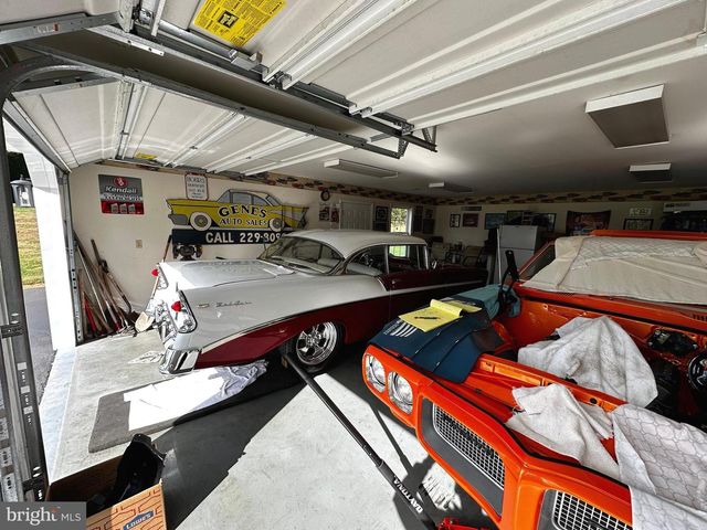 25 MISH RD, Bunker Hill, WV 25413