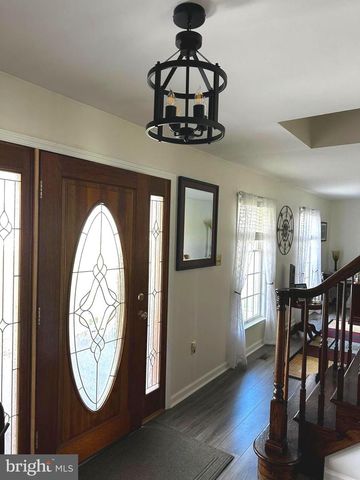 25 MISH RD, Bunker Hill, WV 25413