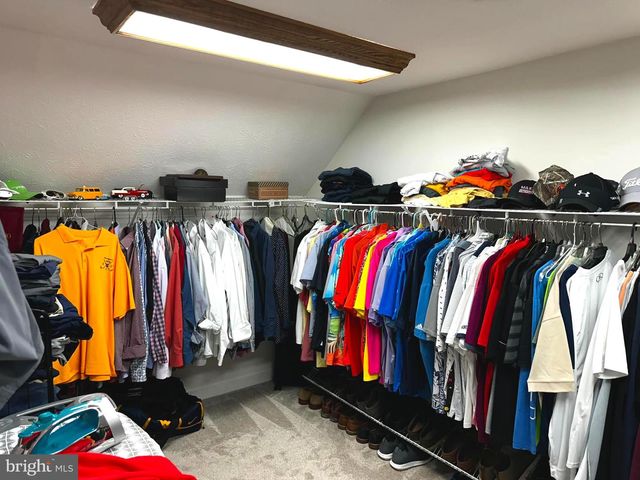 25 MISH RD, Bunker Hill, WV 25413