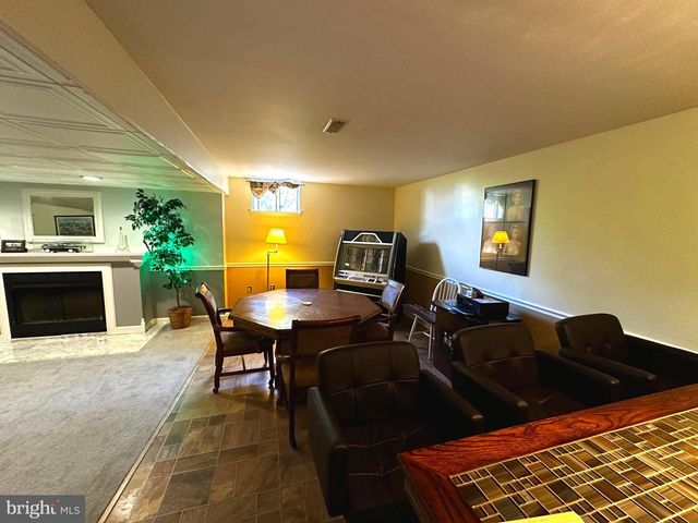 25 MISH RD, Bunker Hill, WV 25413