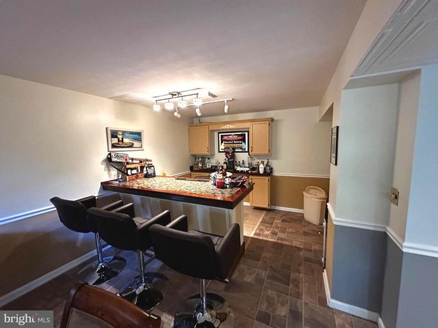 25 MISH RD, Bunker Hill, WV 25413