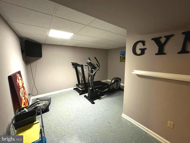 25 MISH RD, Bunker Hill, WV 25413