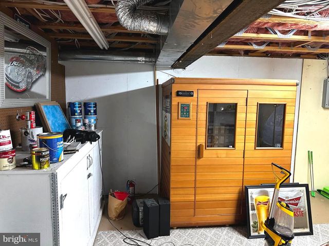 25 MISH RD, Bunker Hill, WV 25413