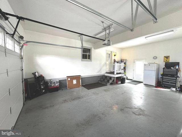 25 MISH RD, Bunker Hill, WV 25413