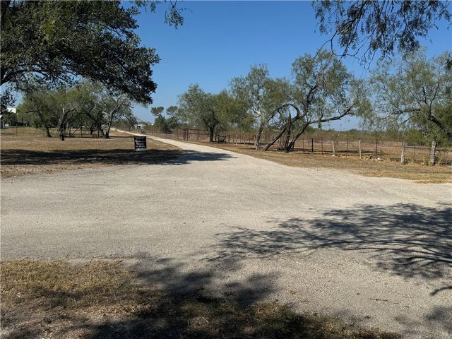 150-A CR 336, Alice, TX 78332
