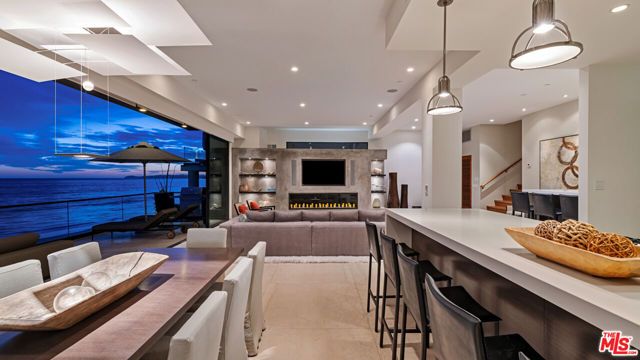 25250 Malibu Road, Malibu, CA 90265
