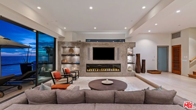 25250 Malibu Road, Malibu, CA 90265
