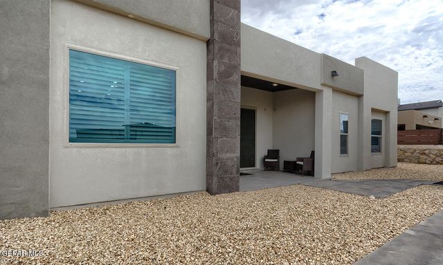 2212 MIKE PRICE Drive, El Paso, TX 79938