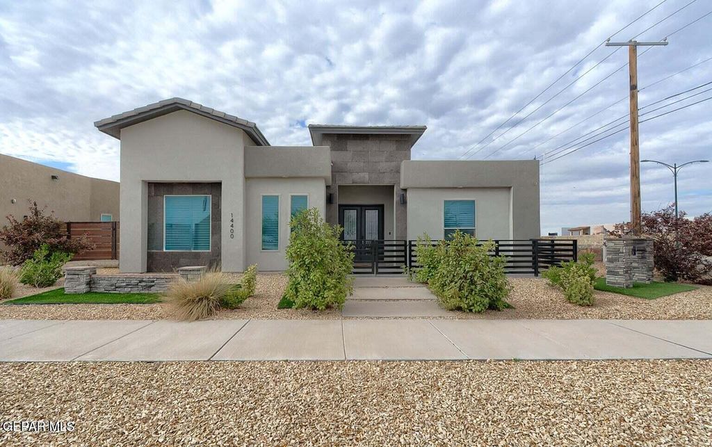 2212 MIKE PRICE Drive, El Paso, TX 79938